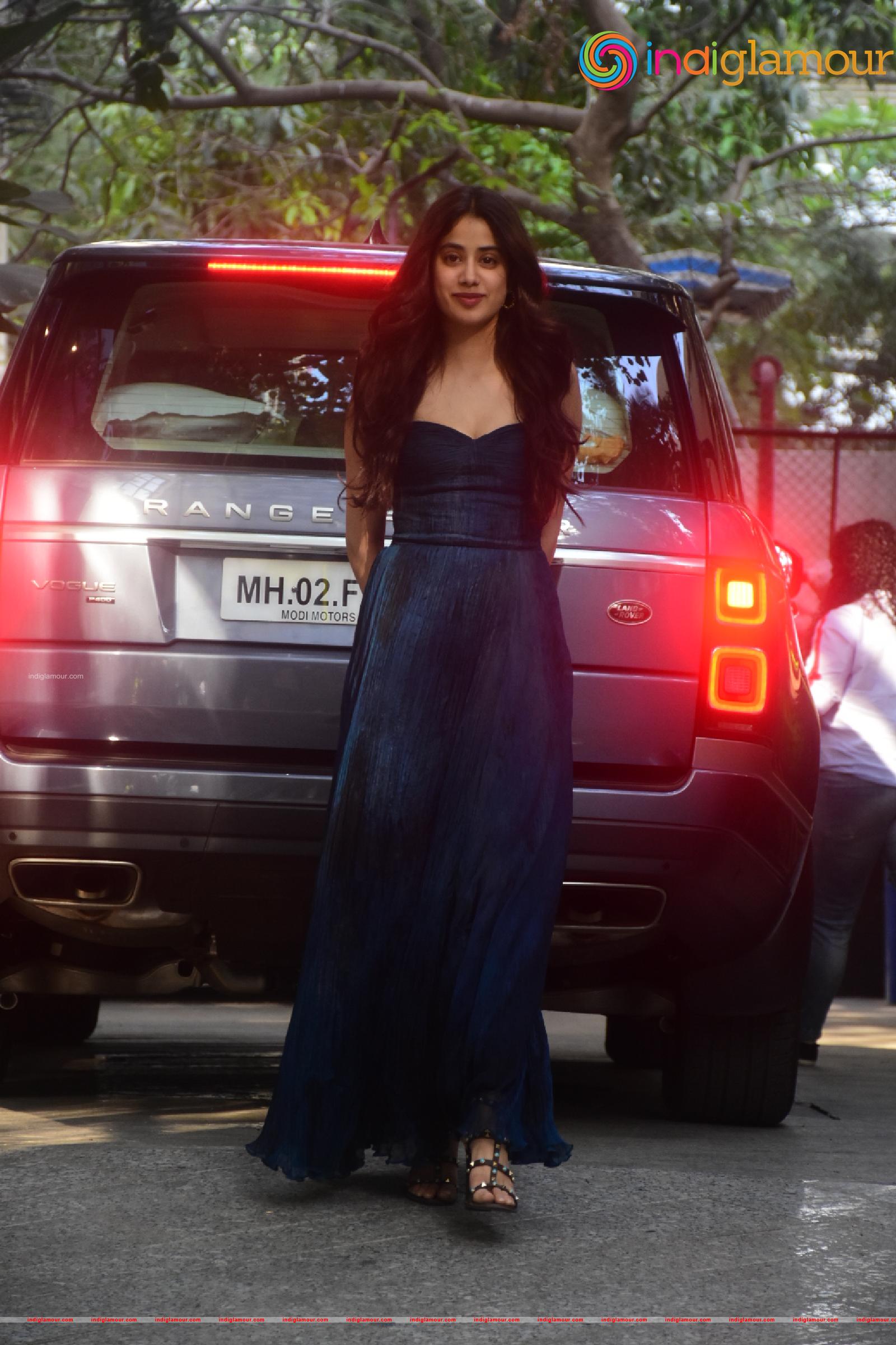 Janhvi Kapoor Actress hd photo