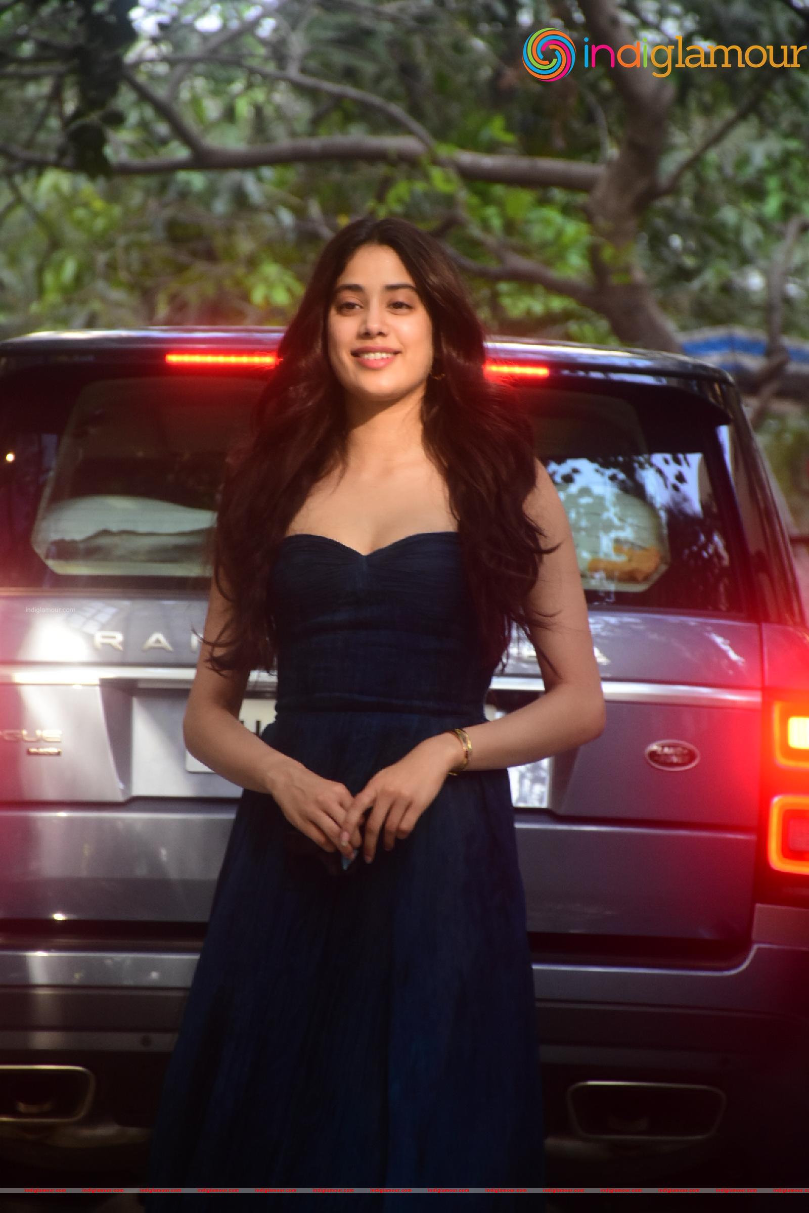 Janhvi Kapoor Actress hd photo