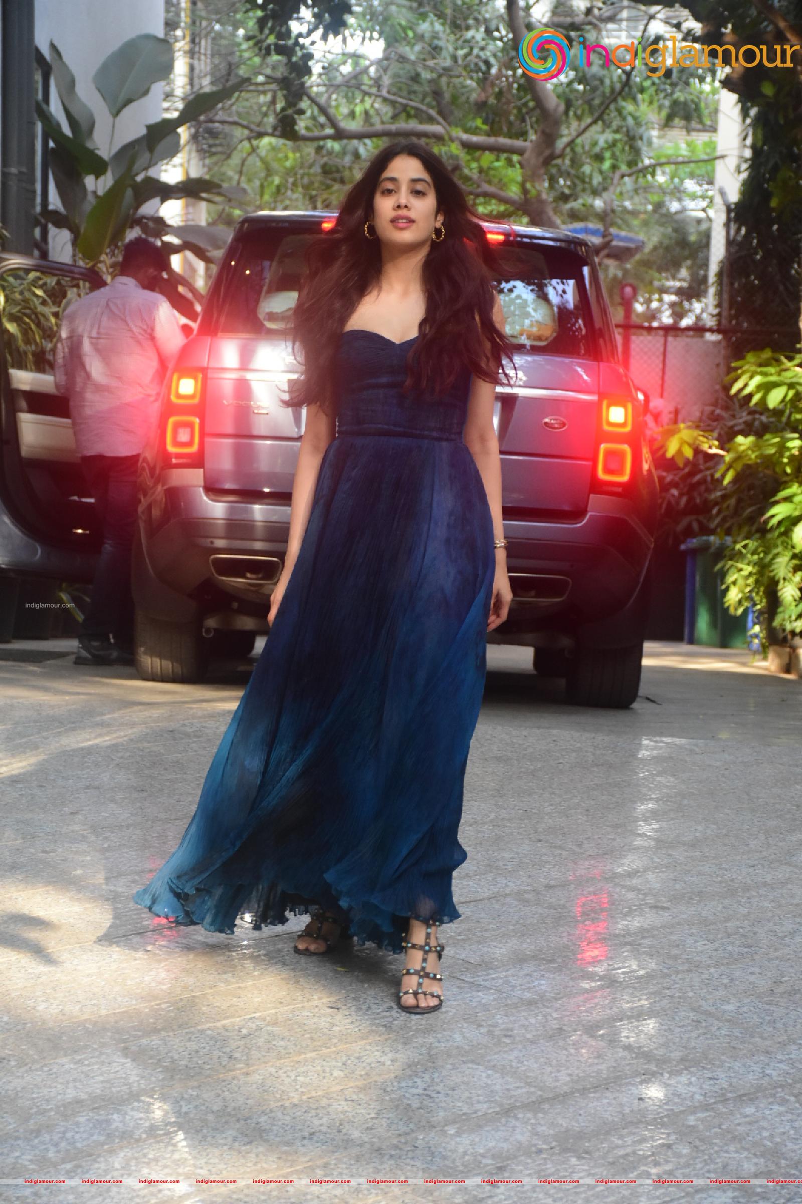 Janhvi Kapoor Actress hd photo