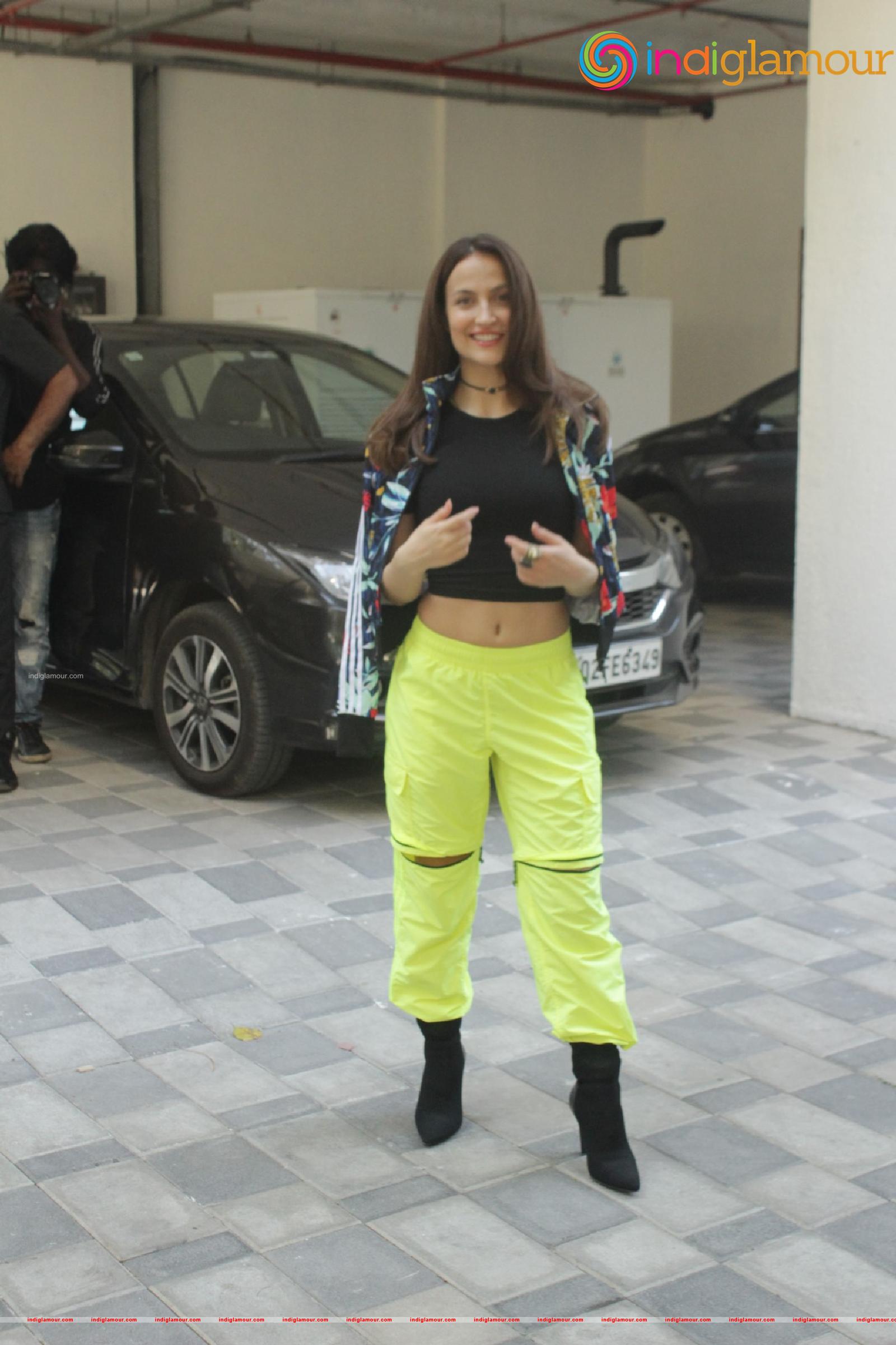 Elli AvrRam Actress hd photo