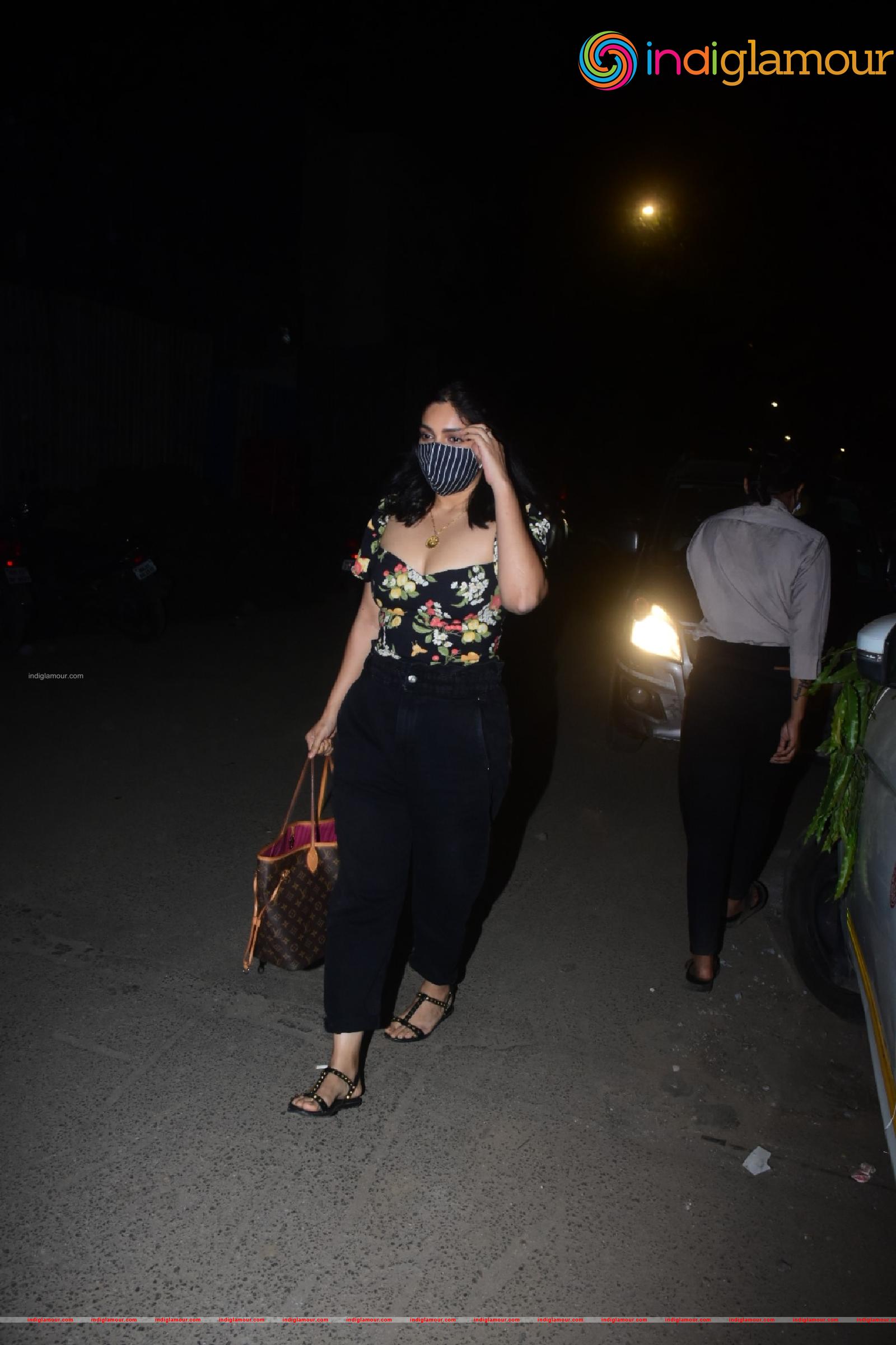 Bhumi Pednekar Actress hd photo
