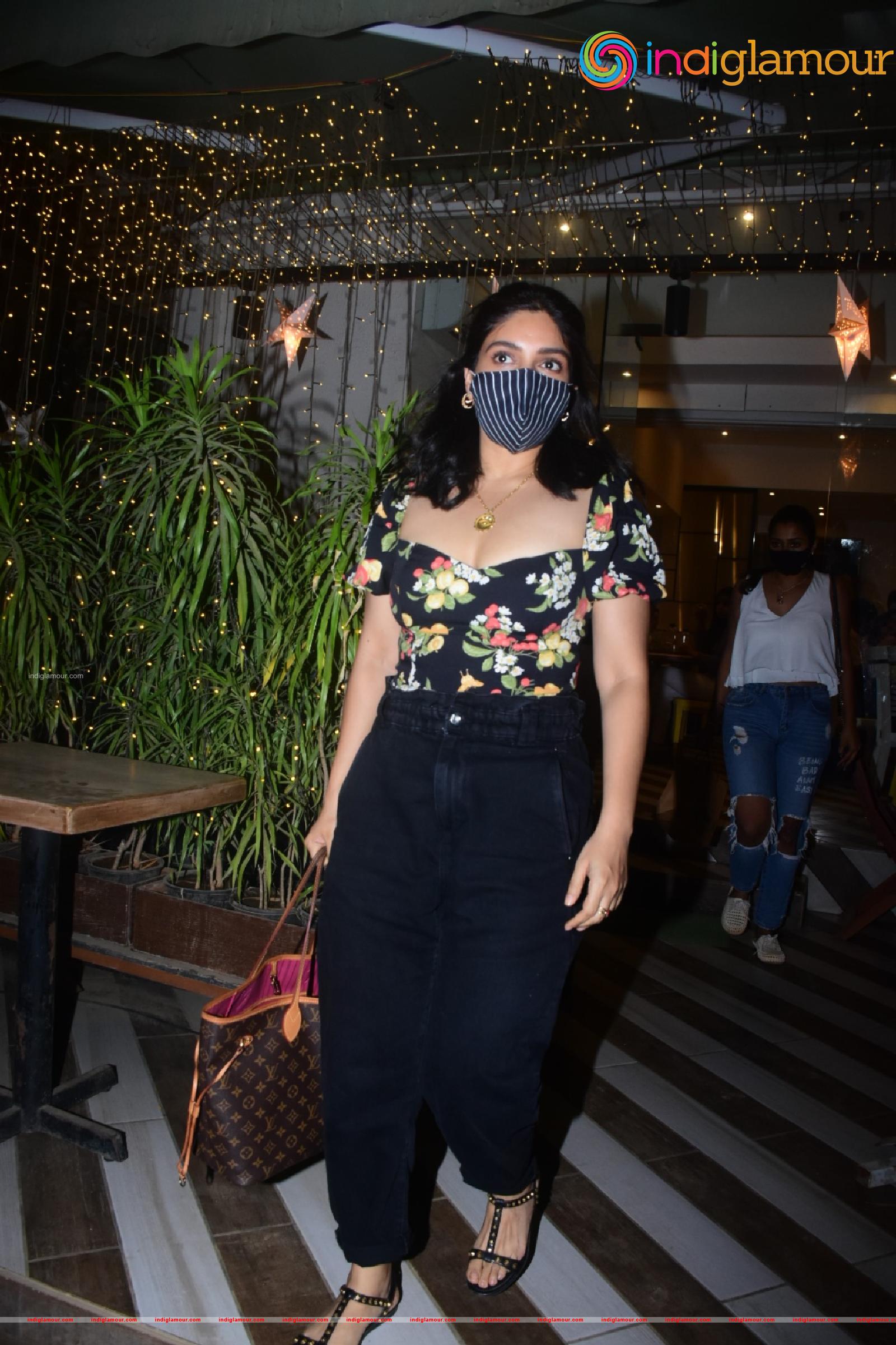 Bhumi Pednekar Actress hd photo