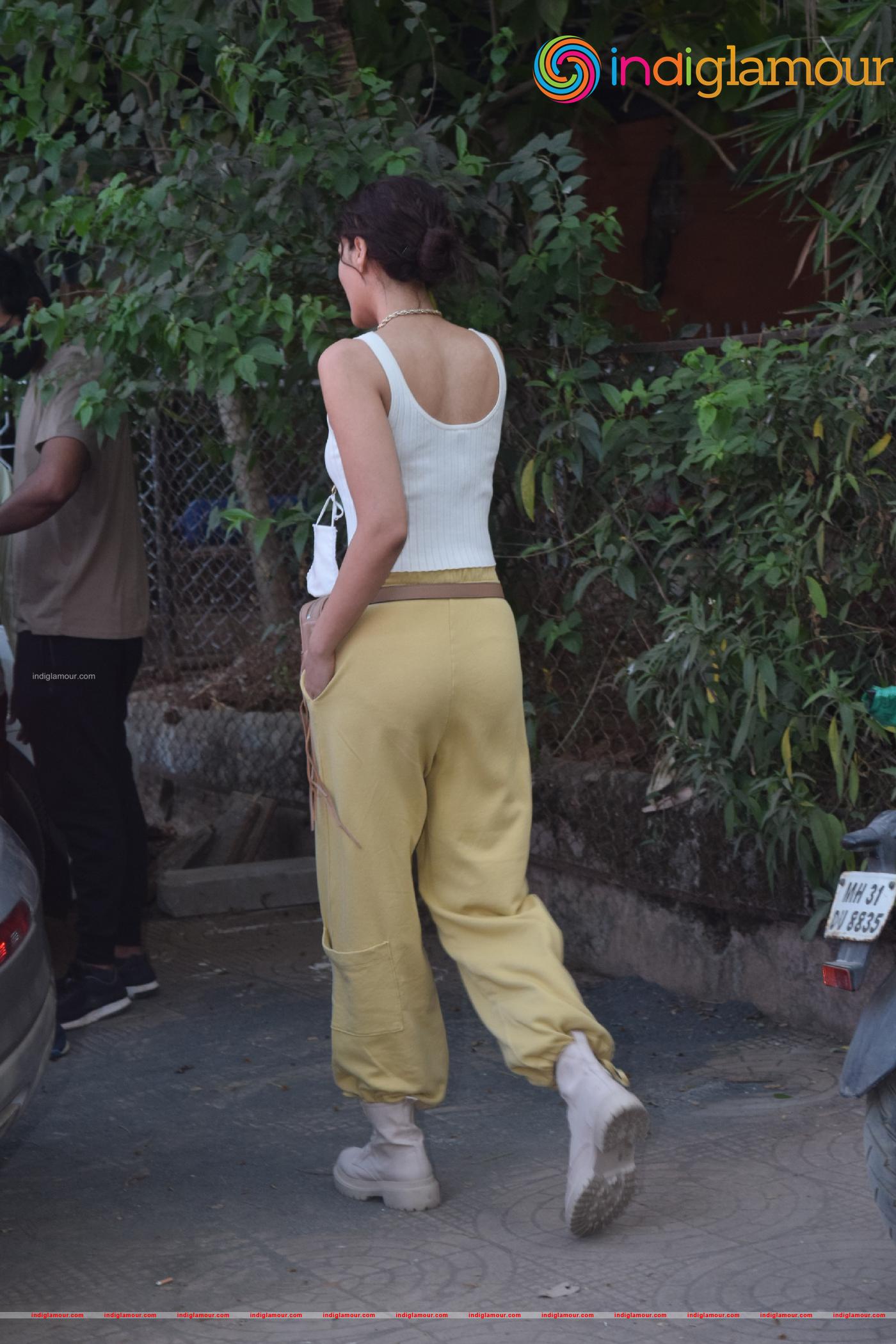 Kriti Sanon Actress hd photo