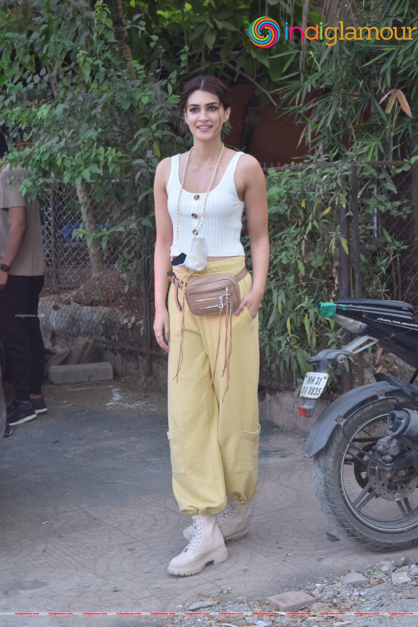 Kriti Sanon Actress hd photo
