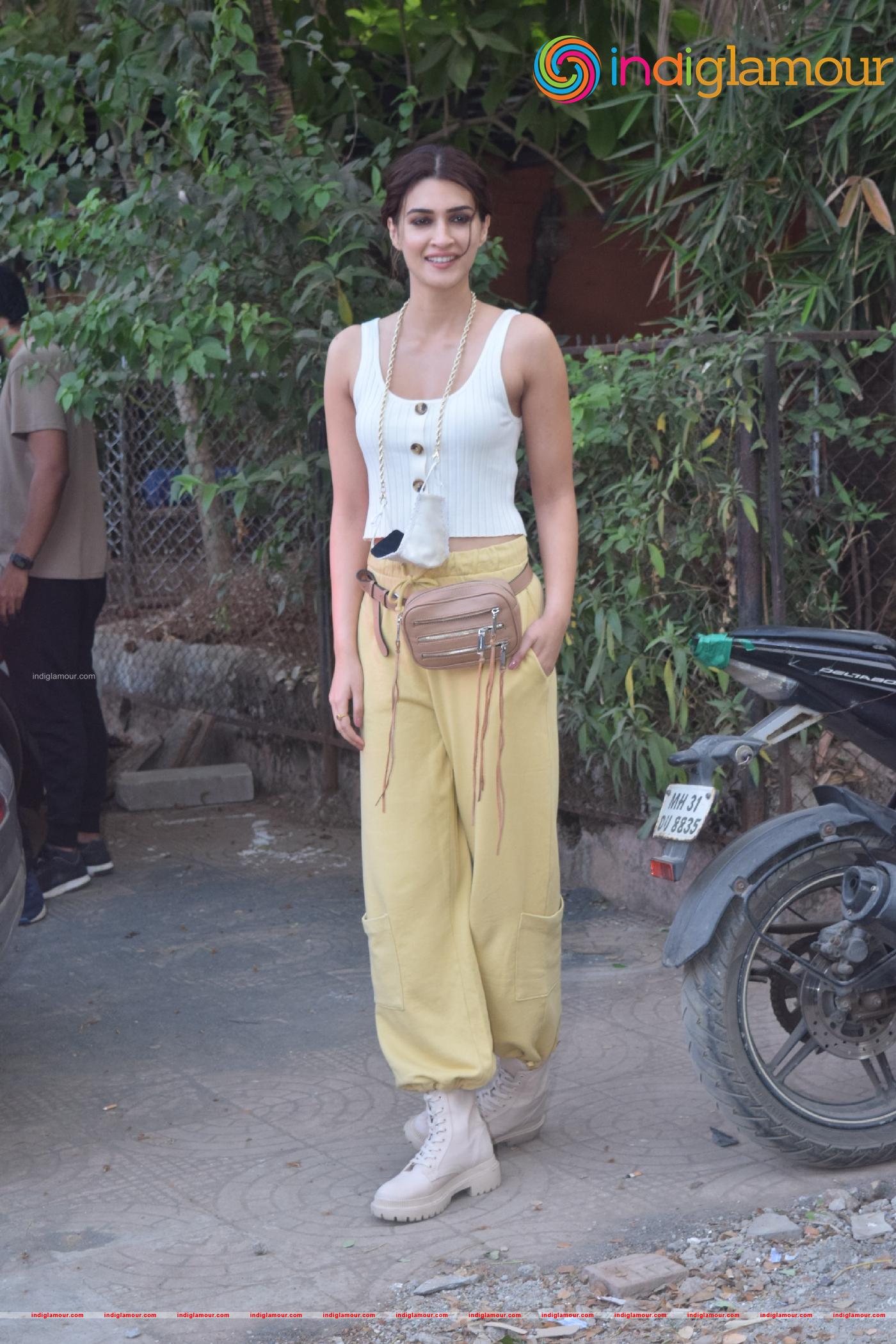 Kriti Sanon Actress hd photo