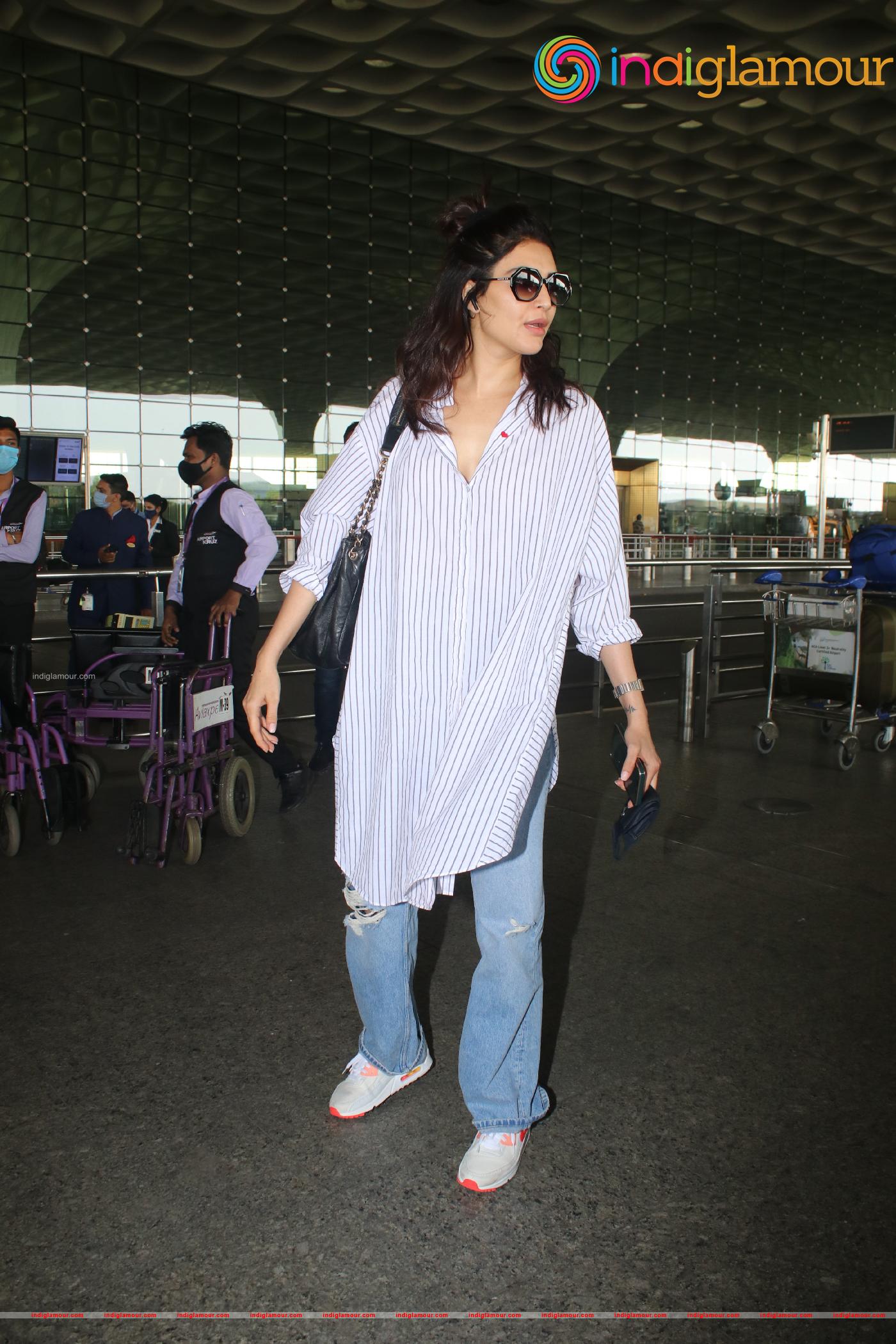 Karishma Tanna Actress hd photo