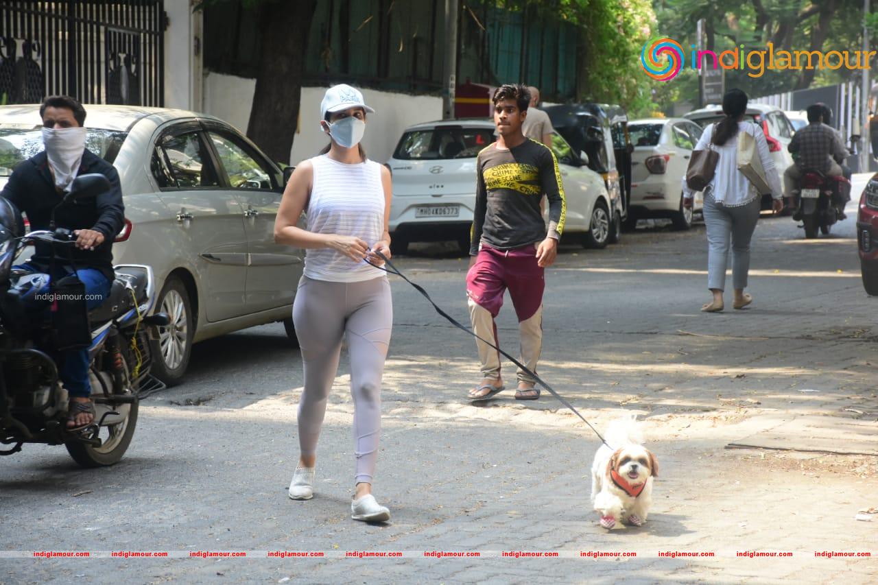 Sophie Choudry Actress hd photo