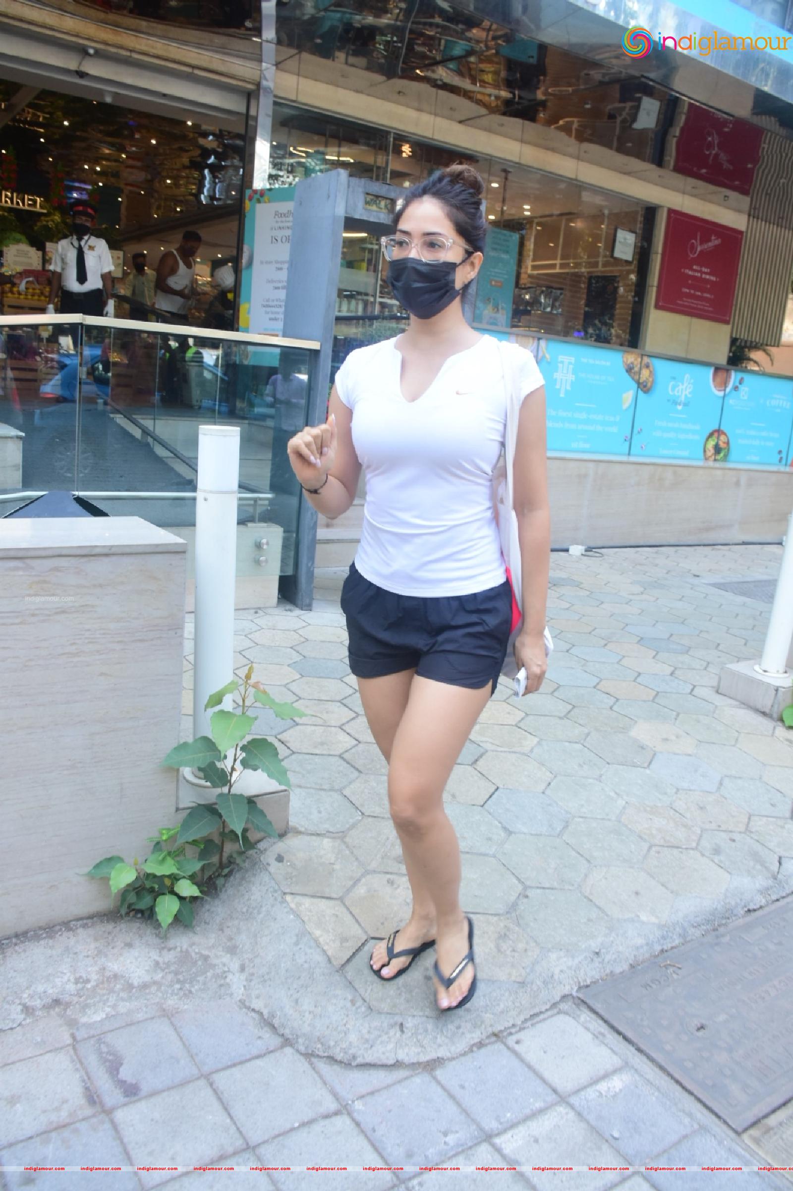 Kim Sharma Actress hd photo