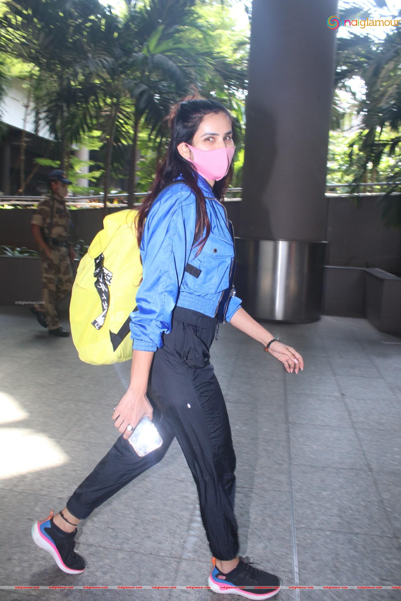 Sonnalli Seygall Actress hd photo