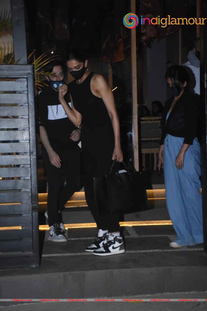 Deepika Padukone Actress hd photo