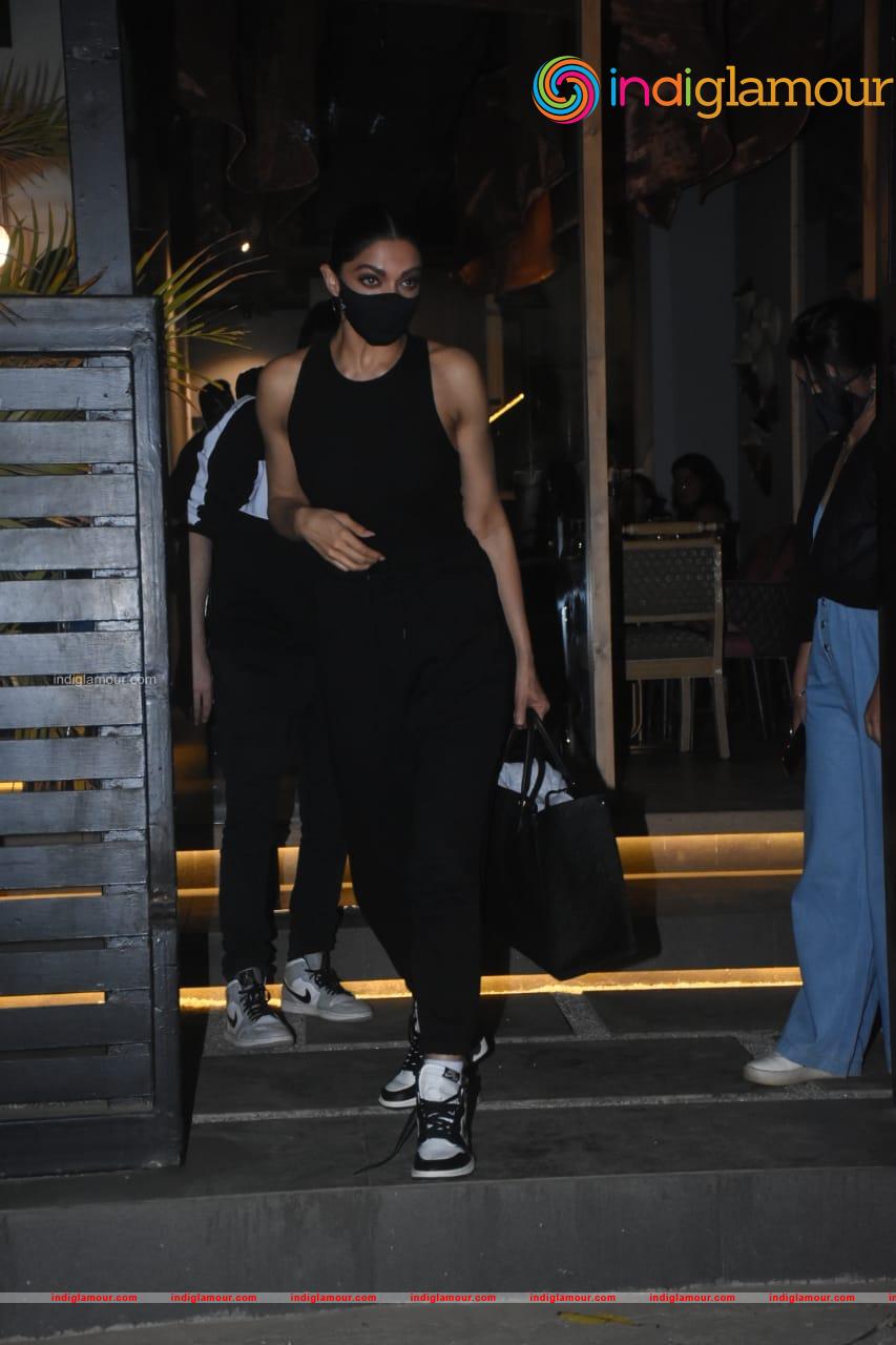 Deepika Padukone Actress hd photo