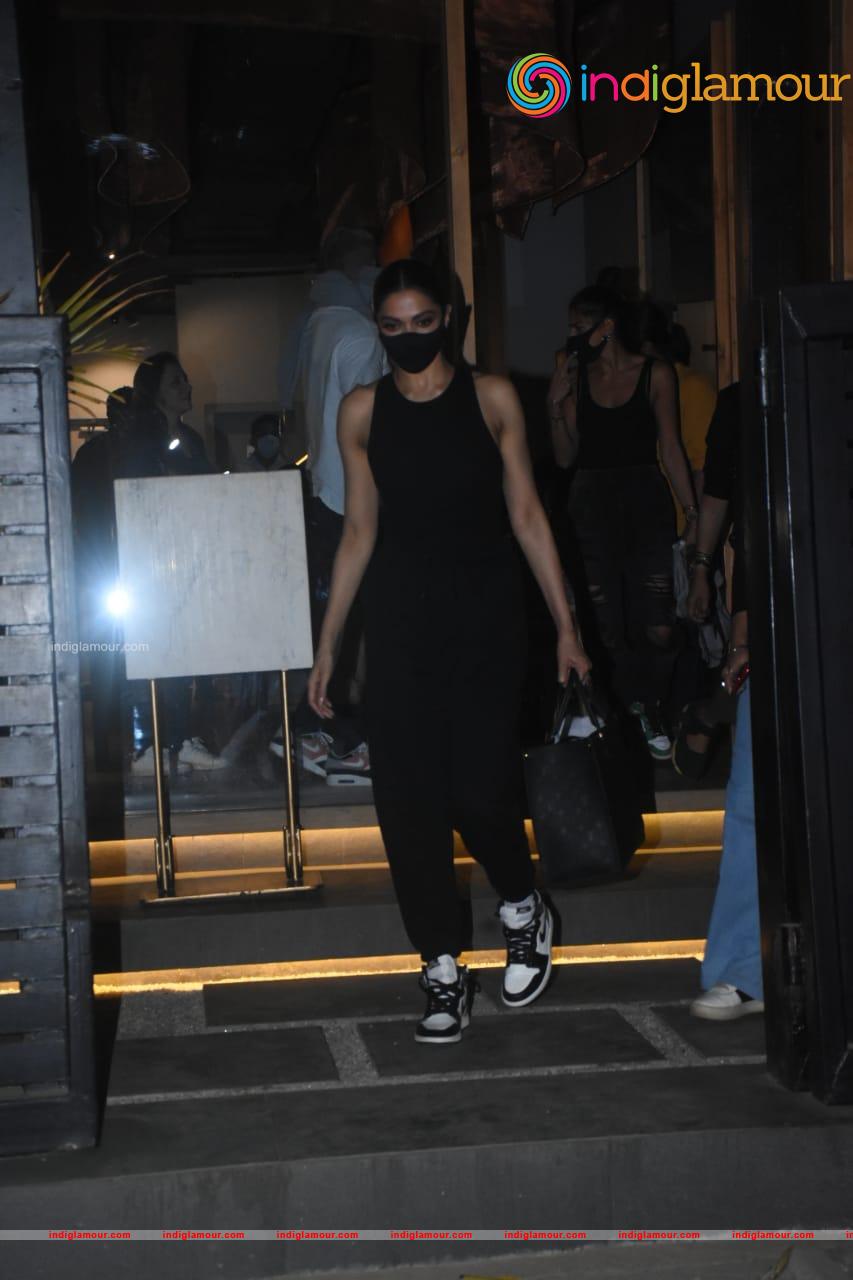 Deepika Padukone Actress hd photo