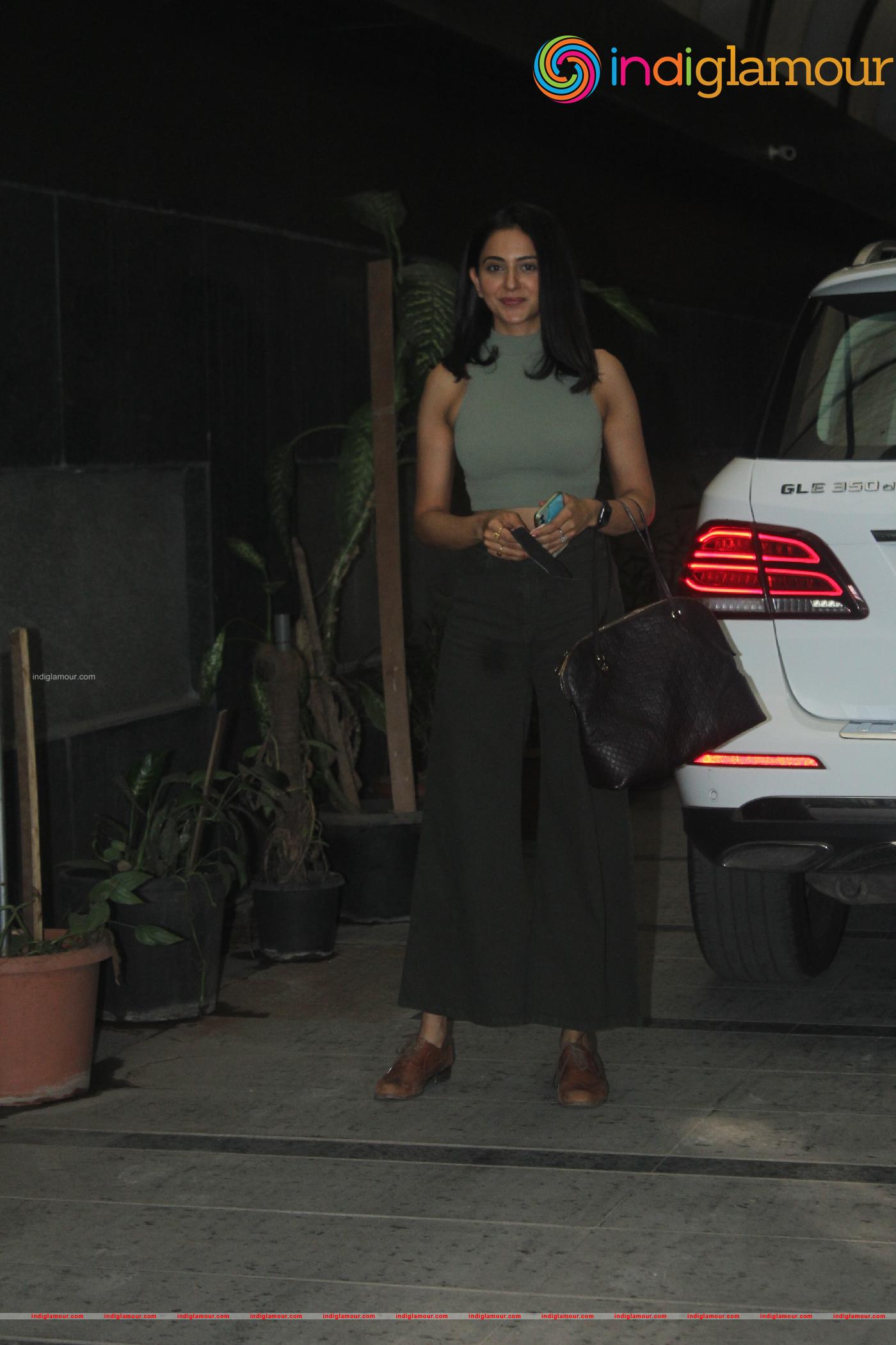 Rakul Preet Actress hd photo