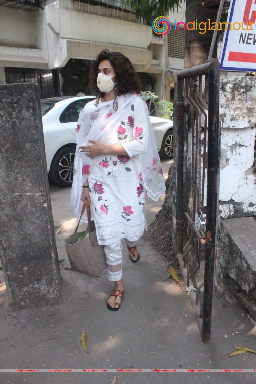 Tapasee Pannu Actress hd photo