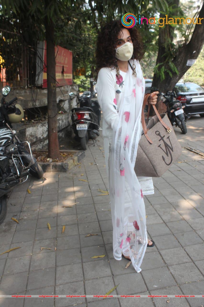 Tapasee Pannu Actress hd photo