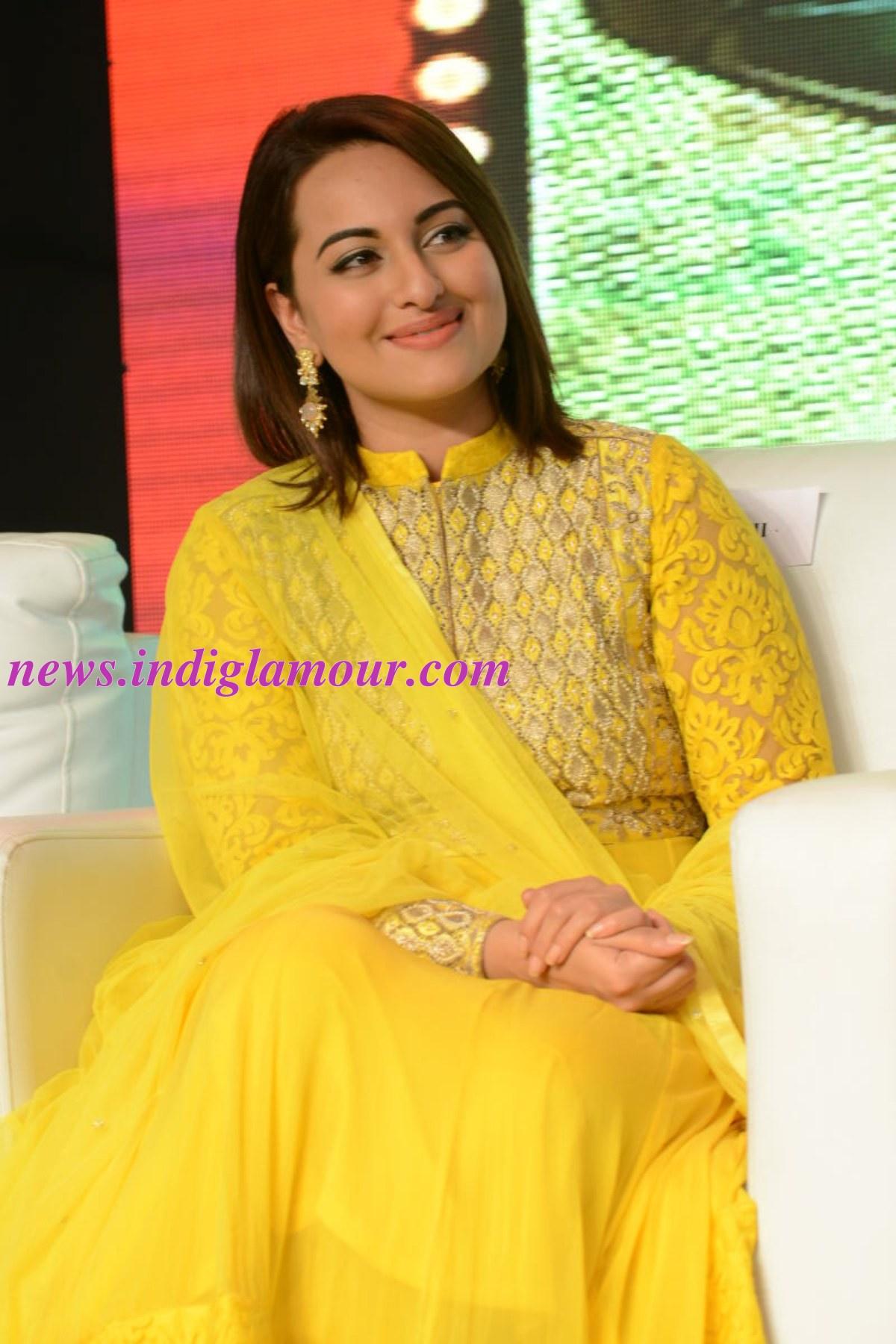 Sonakshi Sinha Actress hd photo