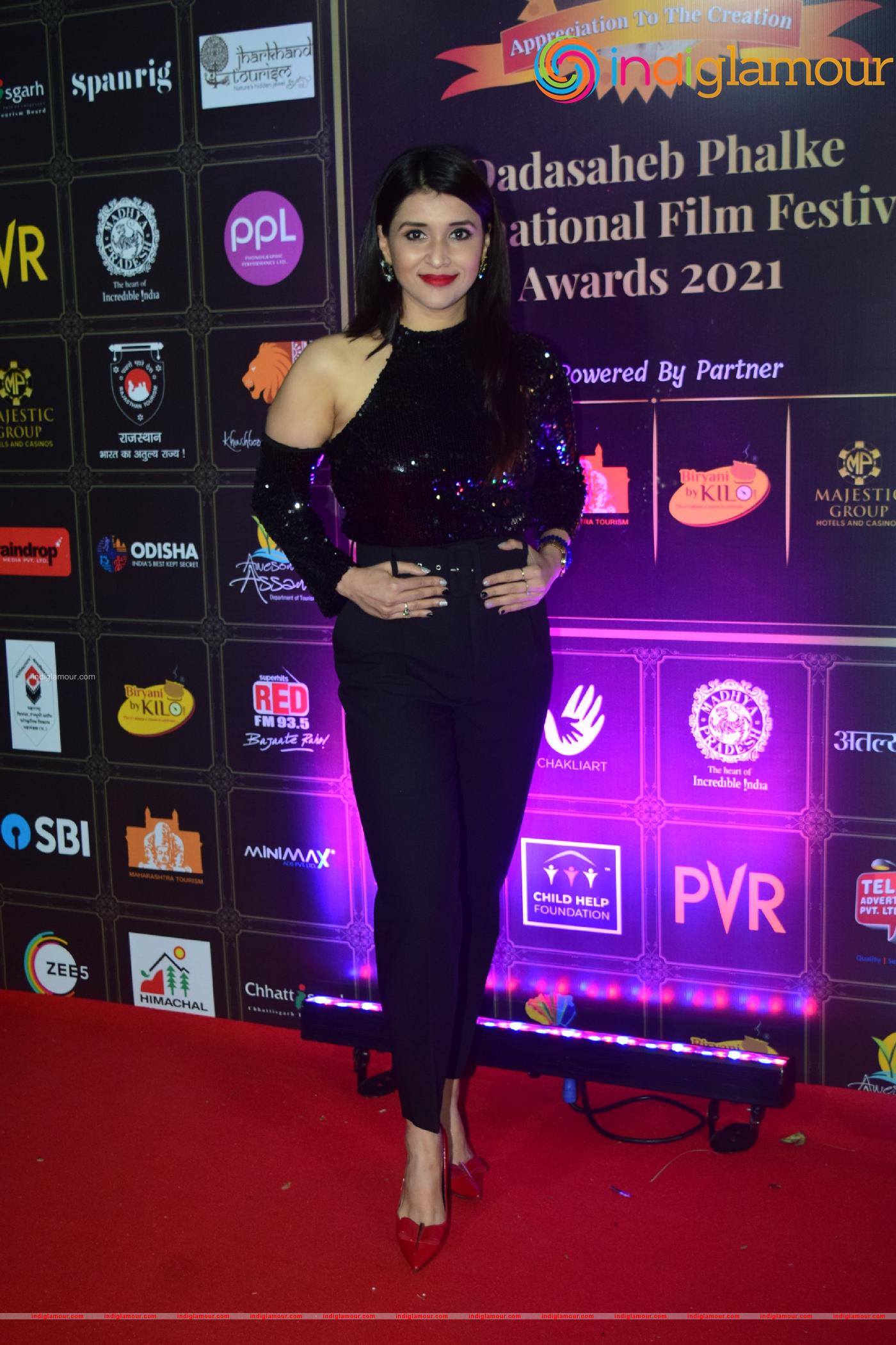 Mannara Chopra Actress hd photo