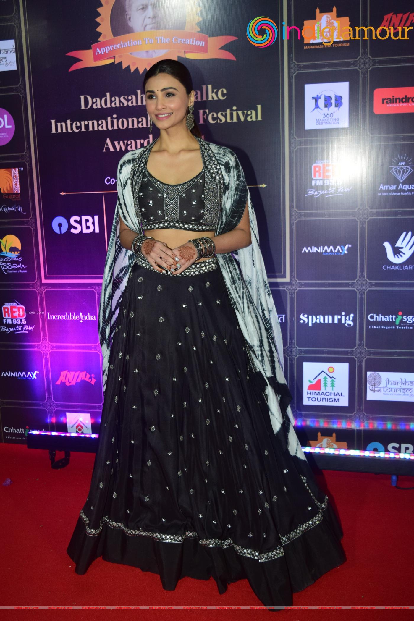 Daisy Shah Actress hd photo
