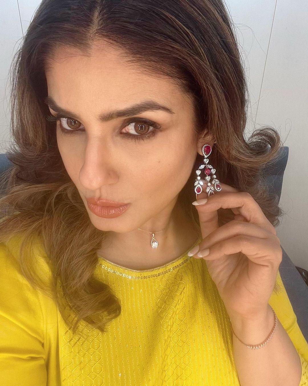 Raveena Tandon Actress hd photo