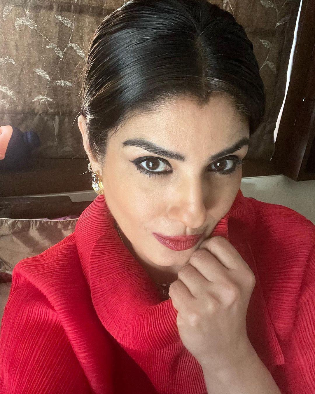 Raveena Tandon Actress hd photo