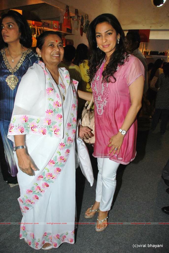Juhi Chawla Actress hd photo