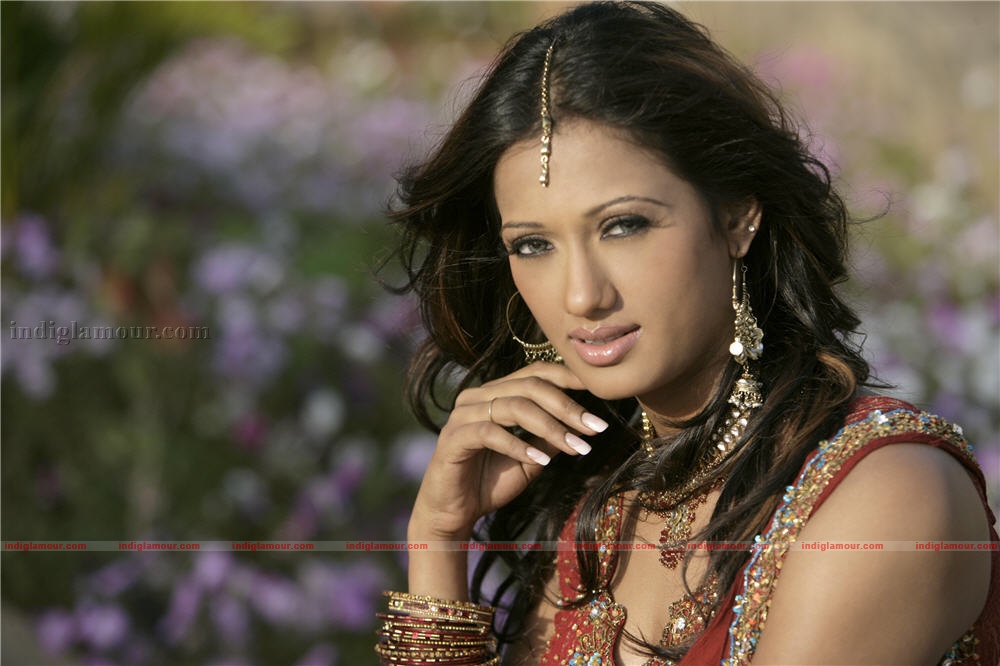 Brinda Parekh Actress hd photo