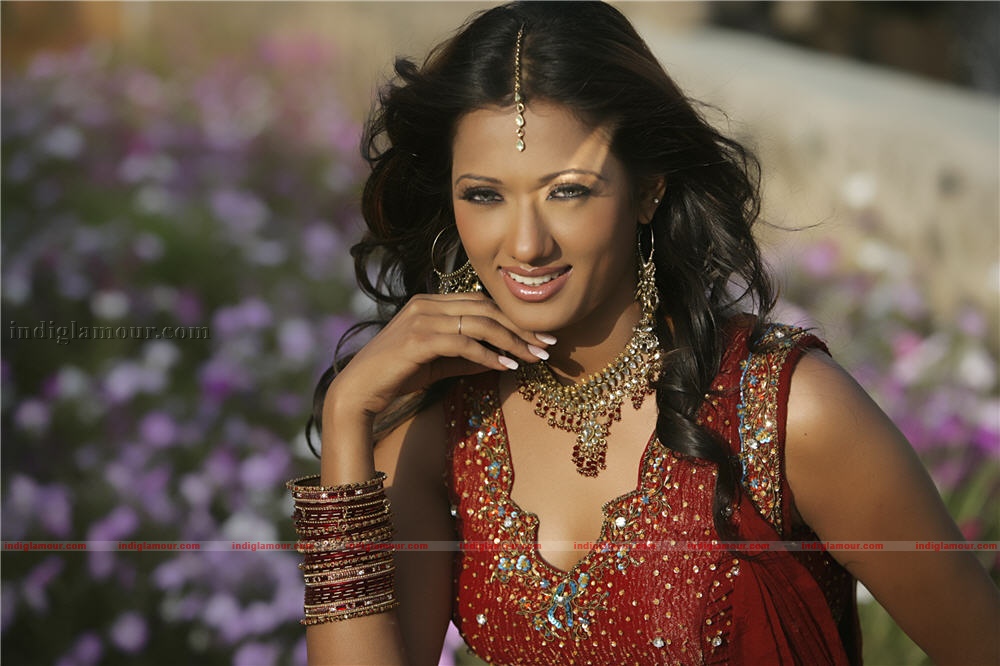 Brinda Parekh Actress hd photo