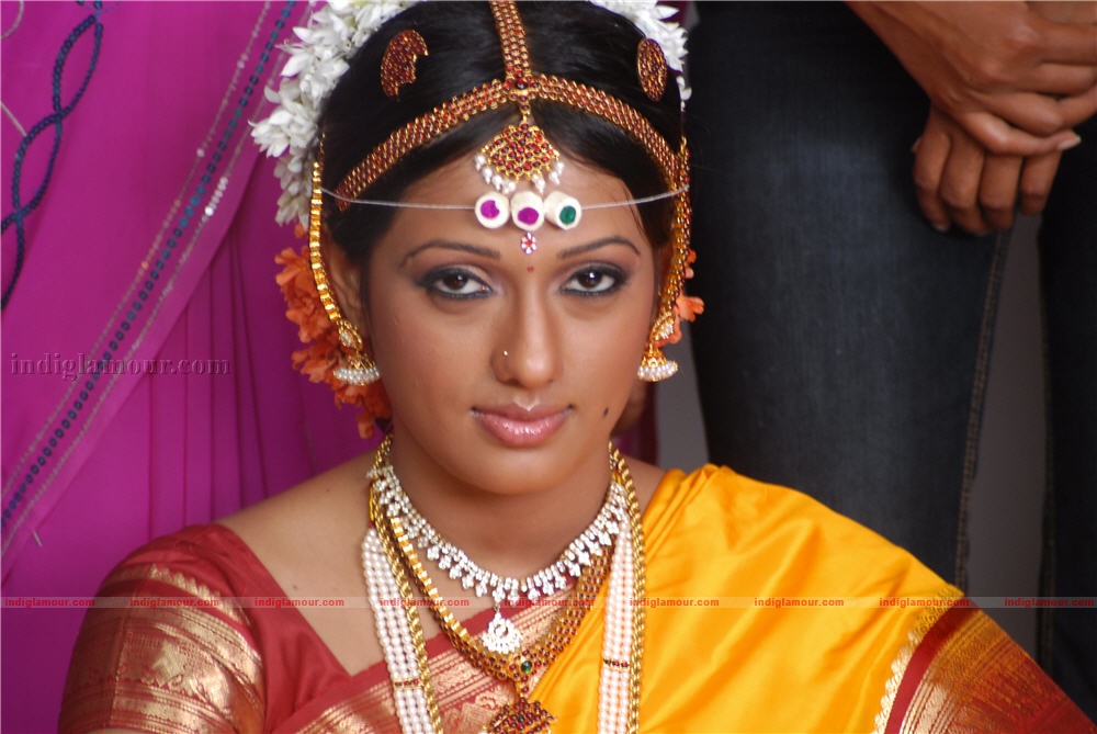 Brinda Parekh Actress hd photo