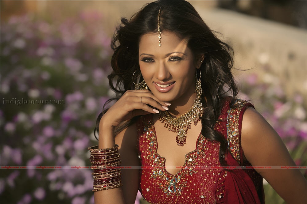 Brinda Parekh Actress hd photo