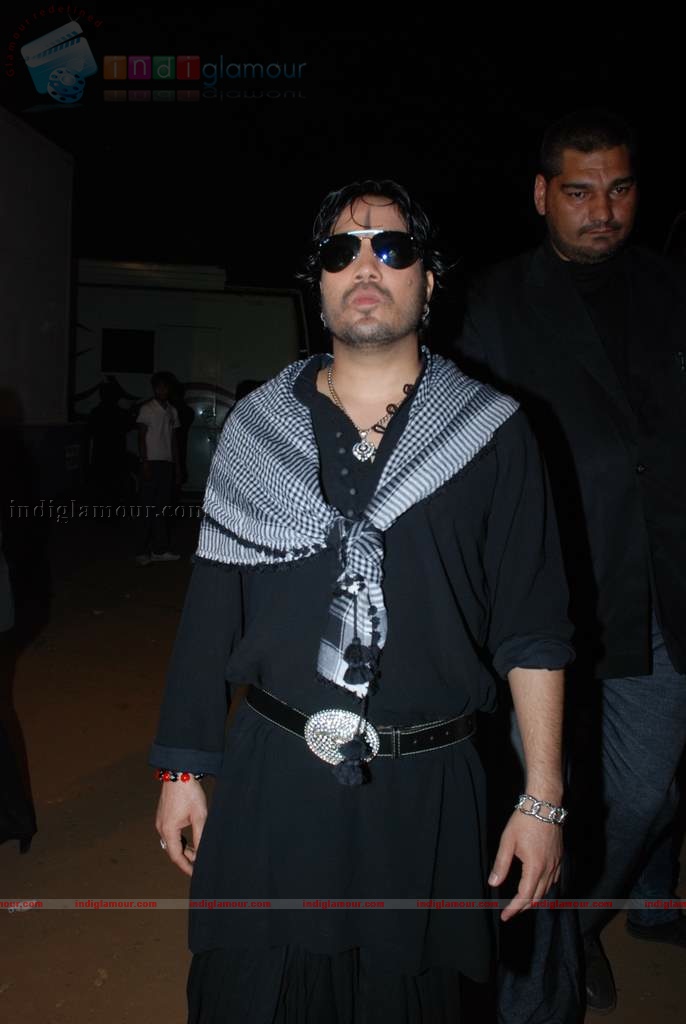 Priyanka Chopra and Uday Chopra on the sets of Star Plus Music Ka Maha Muqabla Event hd photo