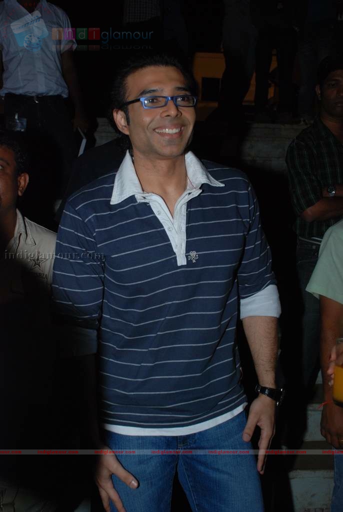 Priyanka Chopra and Uday Chopra on the sets of Star Plus Music Ka Maha Muqabla Event hd photo