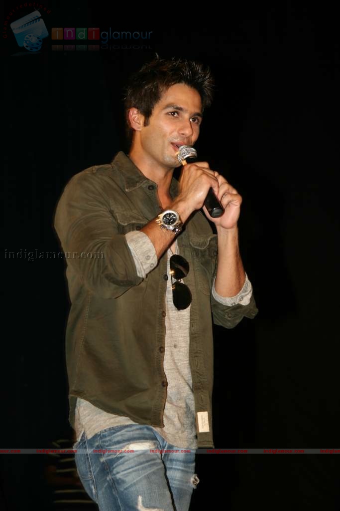 Shahid at Modd Ingigo IIT Powai Event hd photo