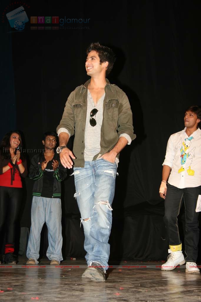 Shahid at Modd Ingigo IIT Powai Event hd photo