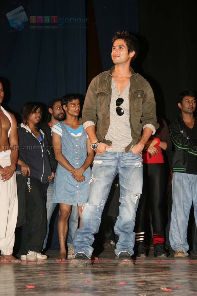 Shahid at Modd Ingigo IIT Powai Event hd photo