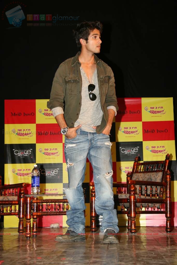 Shahid at Modd Ingigo IIT Powai Event hd photo