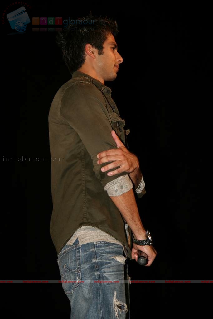 Shahid at Modd Ingigo IIT Powai Event hd photo