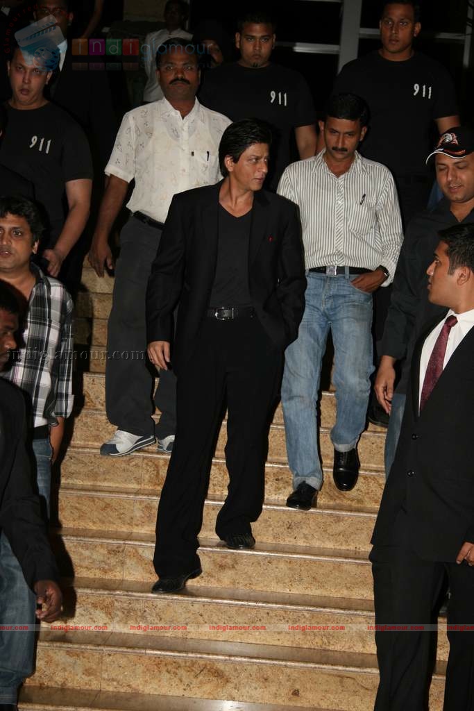 SRK, Yuvraj Singh, Urvashi Sharma at Energy Drink XXX launch Event hd photo
