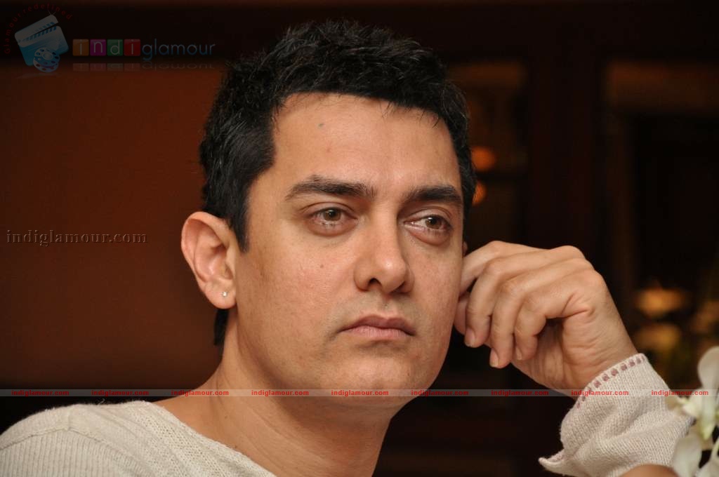 3 Idiots celebrate Christmas Event hd photo