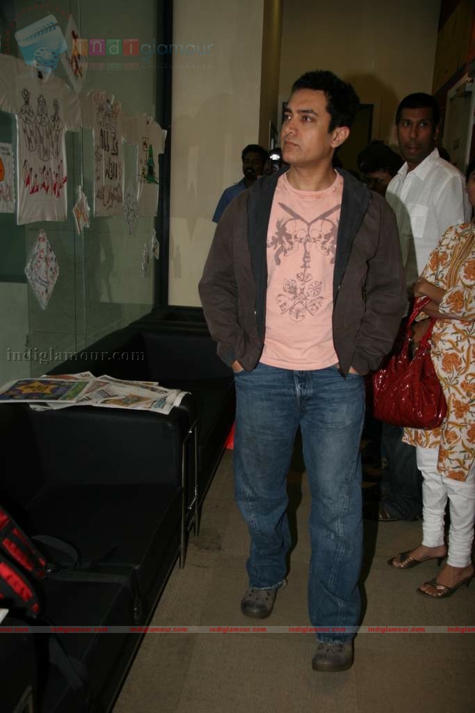 3 Idiots promotional event at Big FM Event hd photo