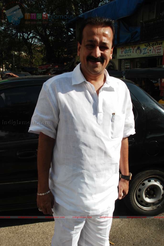 Gulshan Grover, Aditya Pancholi at Joe Rajan's brunch Event hd photo