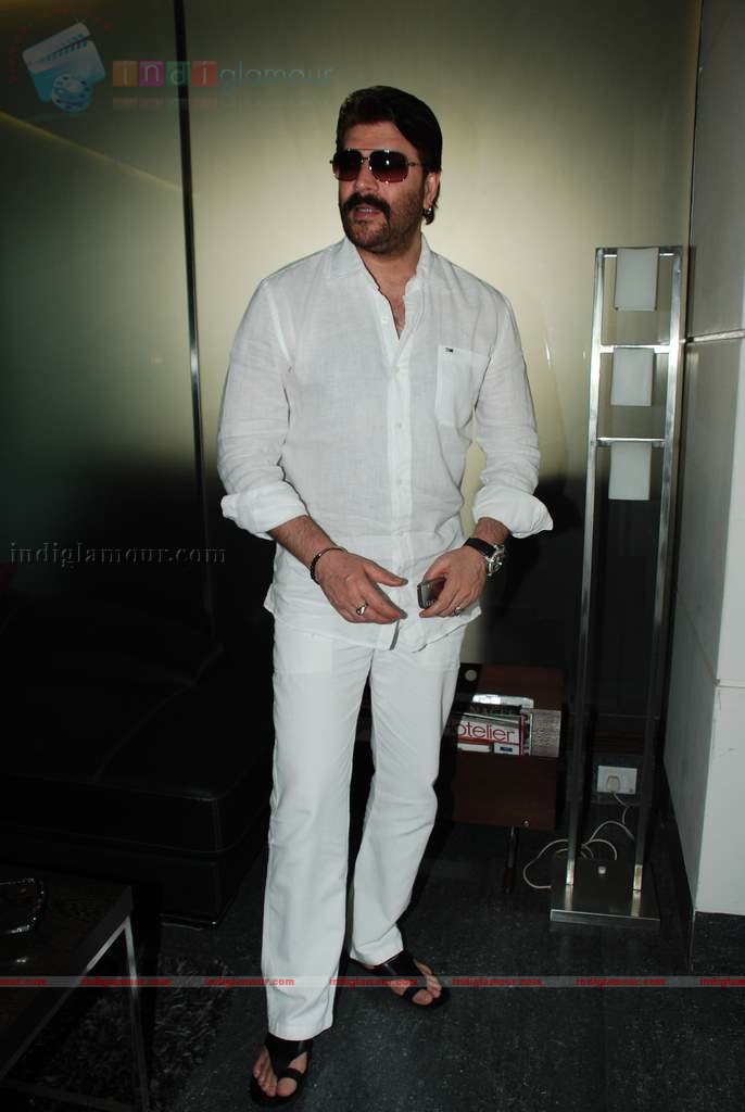 Gulshan Grover, Aditya Pancholi at Joe Rajan's brunch Event hd photo