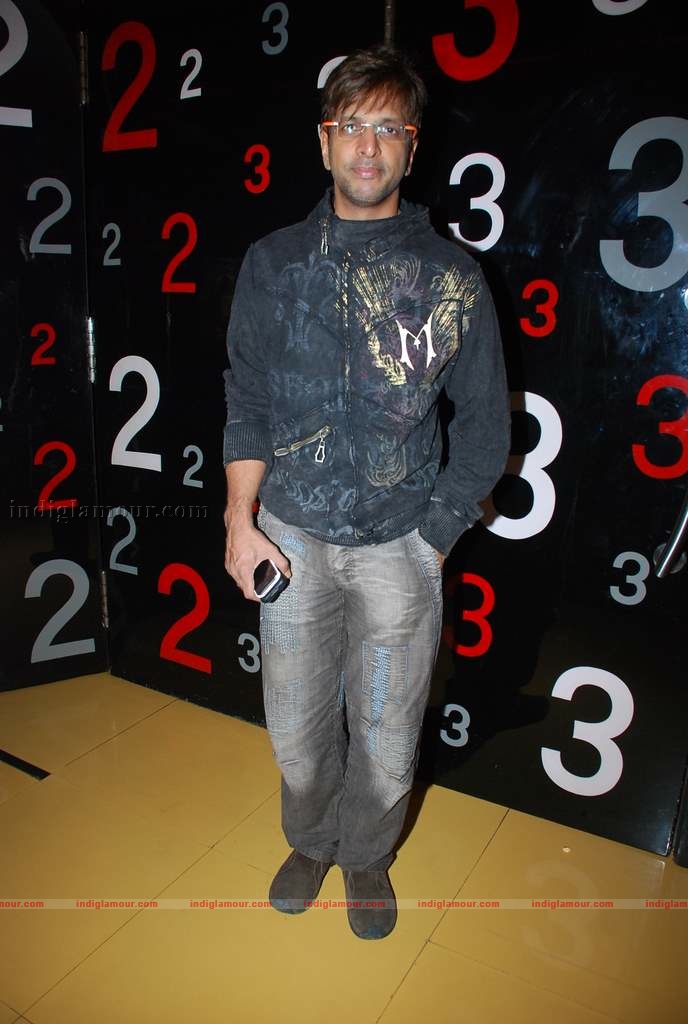 Prachi Desai, Koena and Arshad Warsi at 2012 premeire Event hd photo