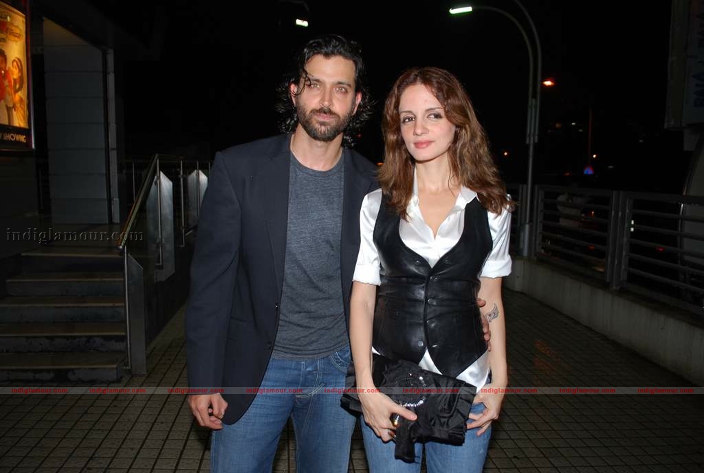 Hrithik at the special screening of film Aao Wish Karein Event hd photo