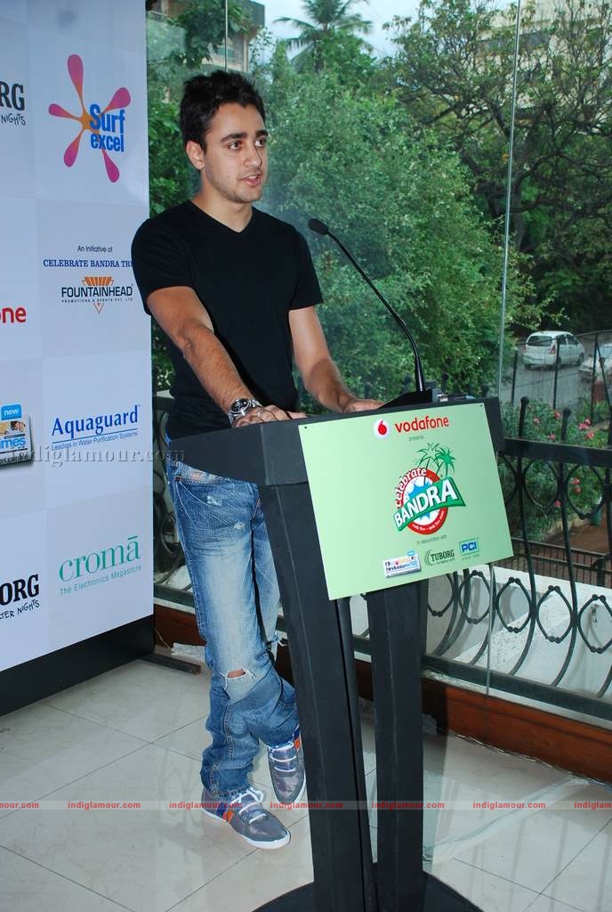Imran Khan, Dino at Celberate Bandra press meet Event hd photo