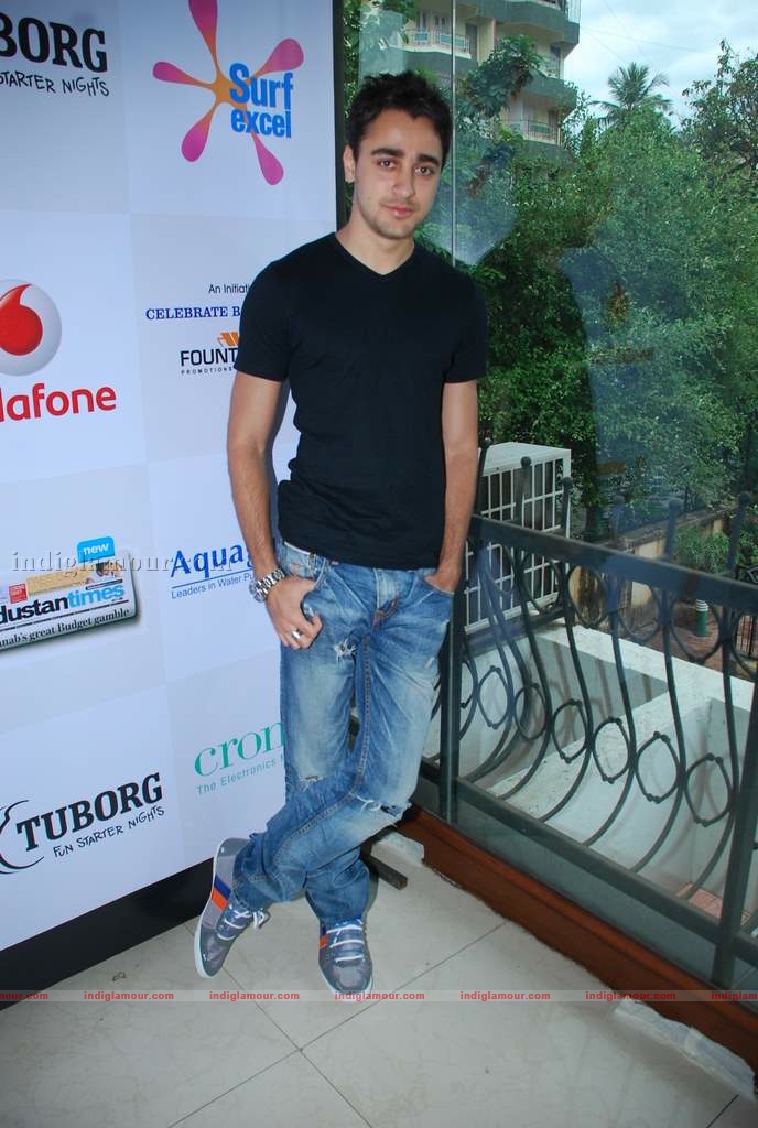 Imran Khan, Dino at Celberate Bandra press meet Event hd photo