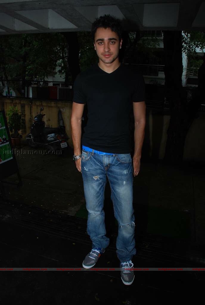 Imran Khan, Dino at Celberate Bandra press meet Event hd photo
