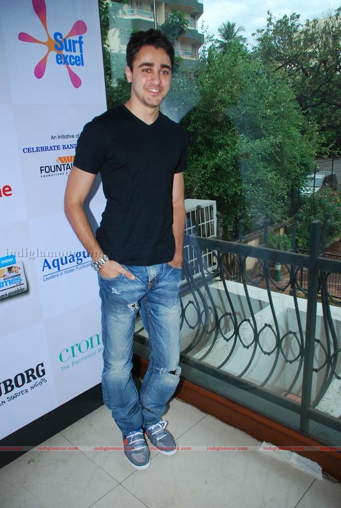 Imran Khan, Dino at Celberate Bandra press meet Event hd photo