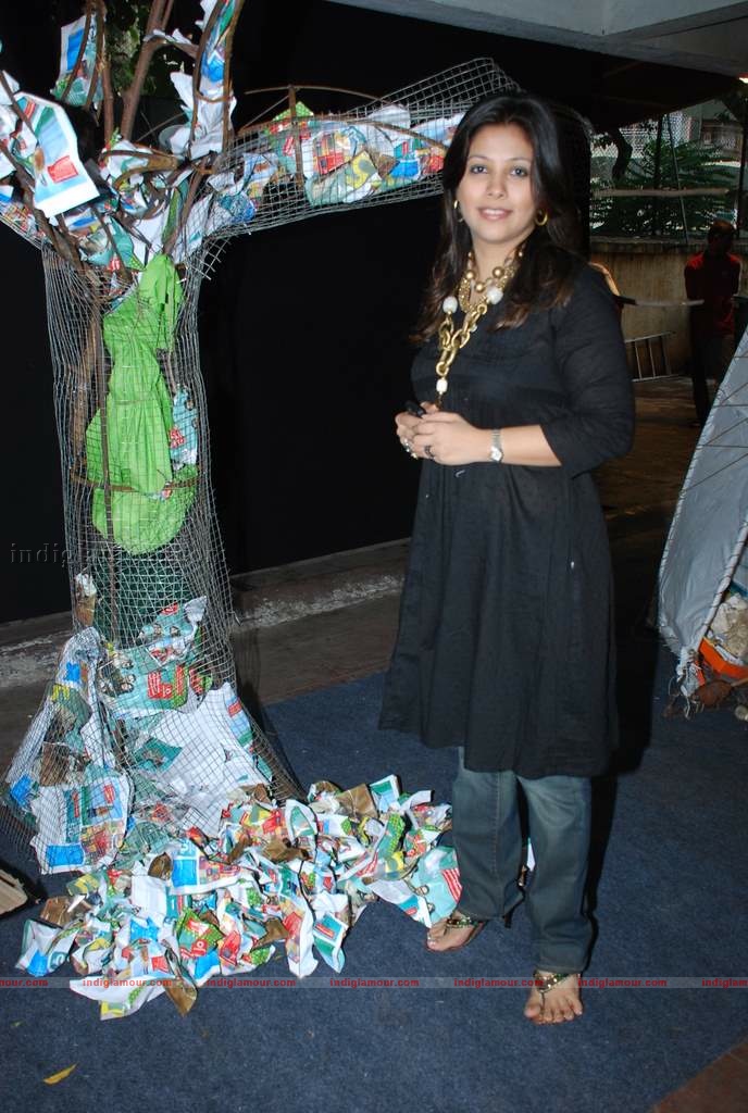 Imran Khan, Dino at Celberate Bandra press meet Event hd photo