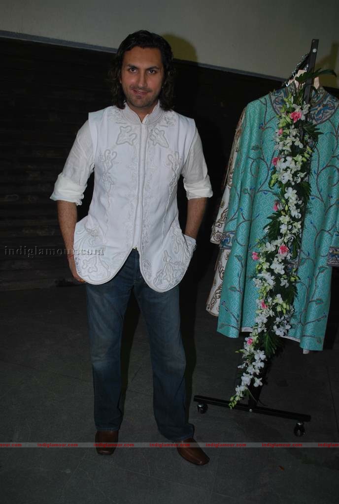 Barkha Aand Sonzal showcase their men's wear Event hd photo