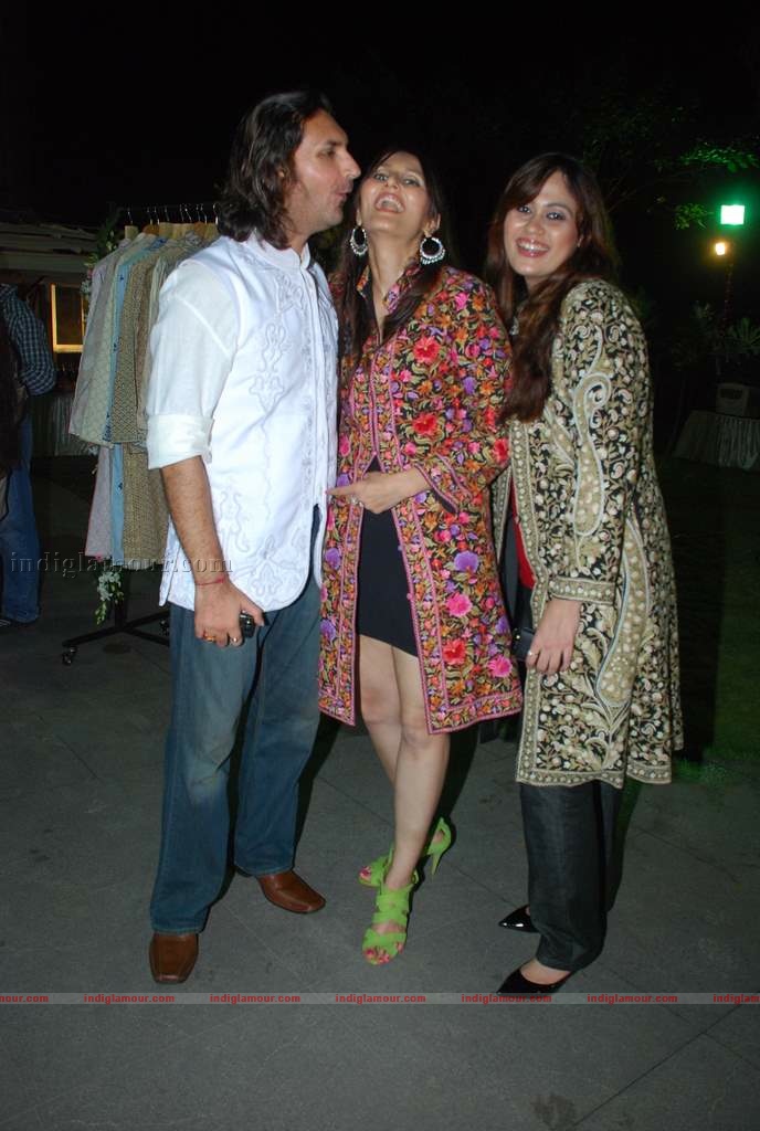 Barkha Aand Sonzal showcase their men's wear Event hd photo
